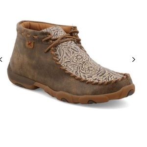 Twisted X brown chucca women driving moccasins; size 7.5